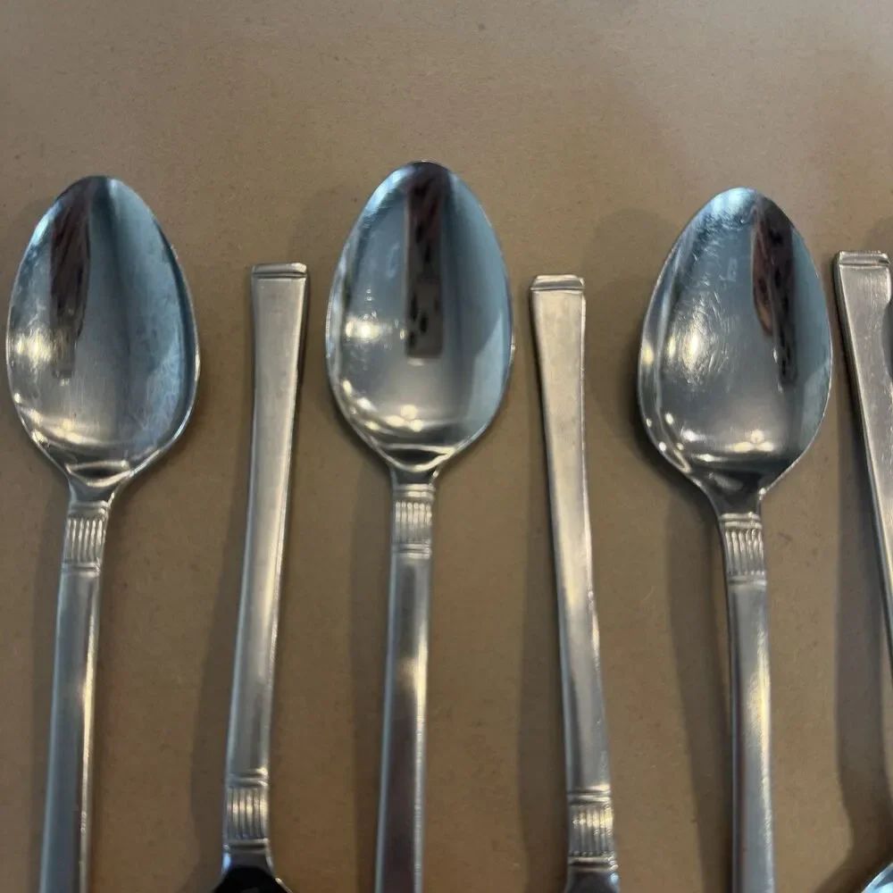 Doric Japan MCM Stainless Lot Of 8 Dinner Soup Spoons MidCentury Modern Flatwear